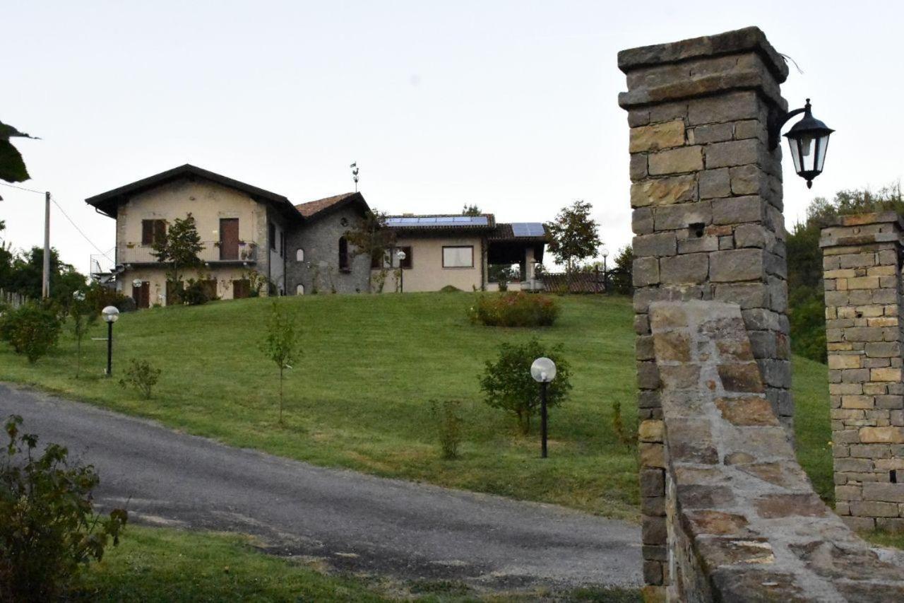 Agriturismo Cascina L'Arche Santo Stefano Belbo Exterior foto